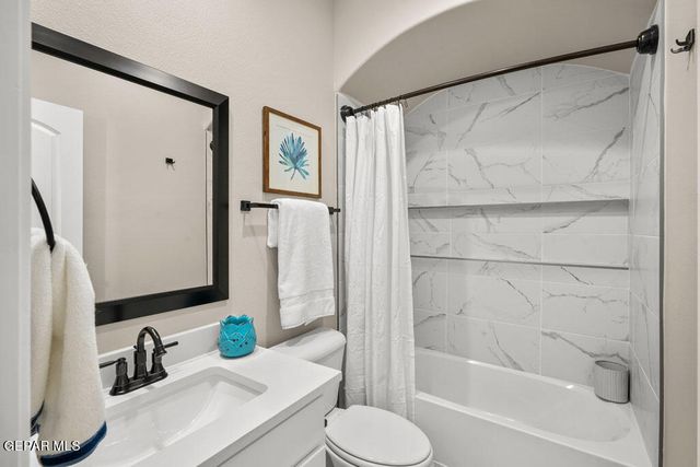 10717 Daryl Johnston Street, El Paso, TX 79924