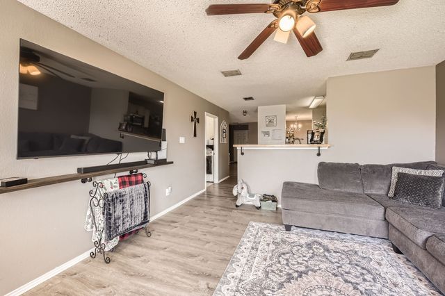 1806 Willowbrook Drive, Terrell, TX 75160