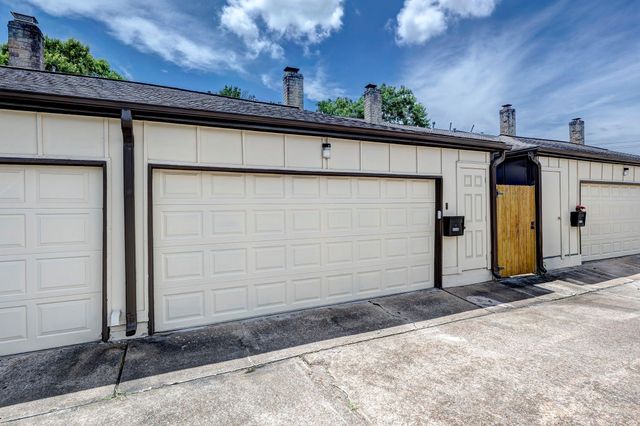 11548 S Kirkwood Road, Houston, TX 77477