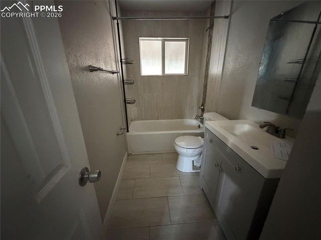 2313 N Meade Avenue, Colorado Springs, CO 80907