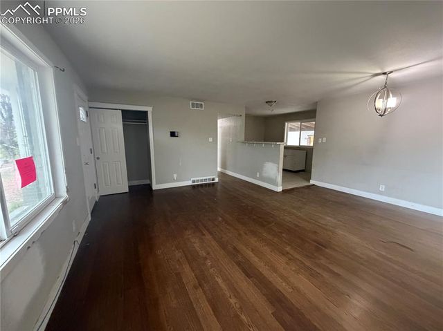 2313 N Meade Avenue, Colorado Springs, CO 80907