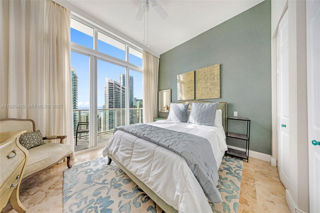 1155 Brickell Bay Dr PH303, Miami, FL 33131