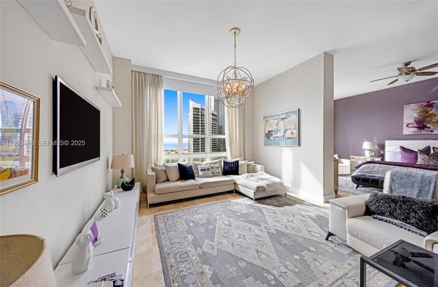 1155 Brickell Bay Dr PH303, Miami, FL 33131