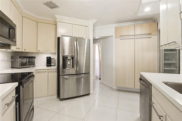 9955 SW 74th Street, Miami, FL 33173