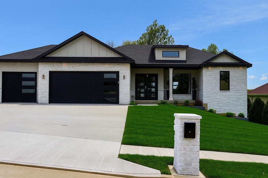 4305 PEREGRINE PL, Columbia, MO 65202