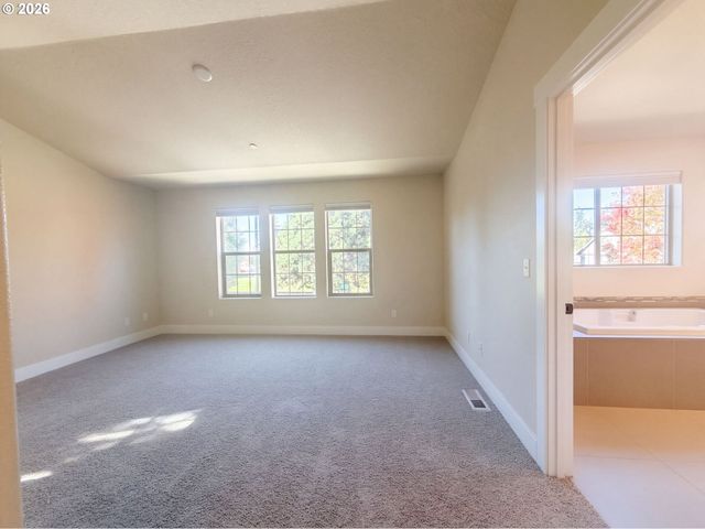 410 Ne 76TH Ave, Hillsboro, OR 97124