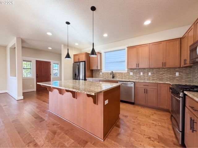 410 Ne 76TH Ave, Hillsboro, OR 97124