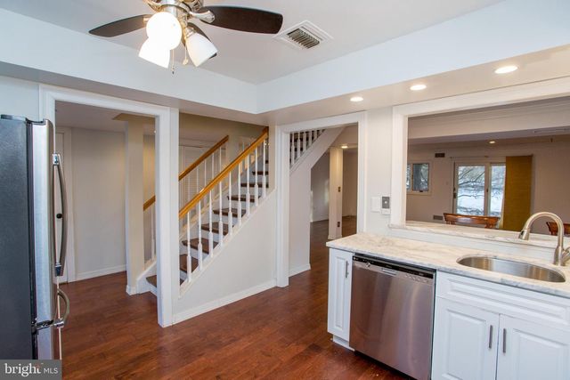 17 EDEN ROC, New Hope, PA 18938