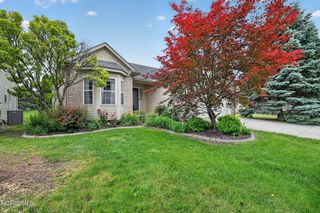 4751 Port Drive, Maumee, OH 43537
