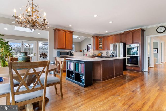 15058 BANKFIELD DR, Waterford, VA 20197