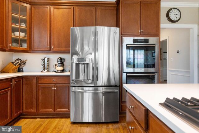 15058 BANKFIELD DR, Waterford, VA 20197