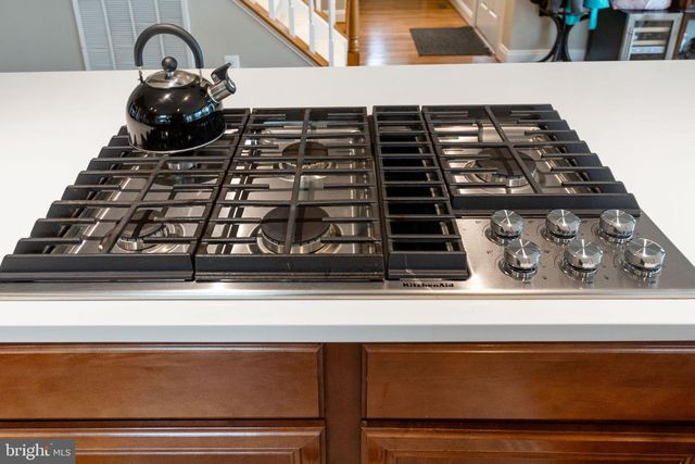 15058 BANKFIELD DR, Waterford, VA 20197