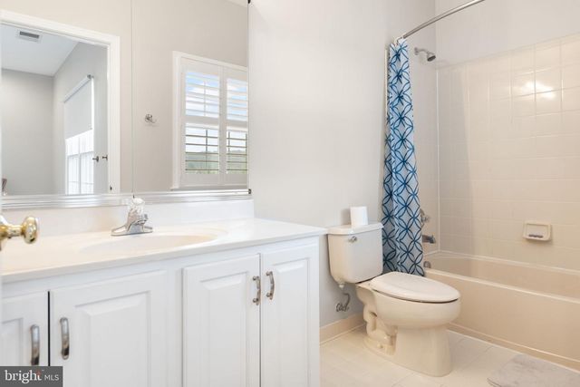 15058 BANKFIELD DR, Waterford, VA 20197