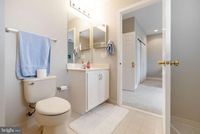 15058 BANKFIELD DR, Waterford, VA 20197