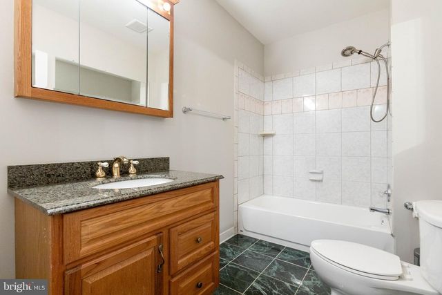 15058 BANKFIELD DR, Waterford, VA 20197