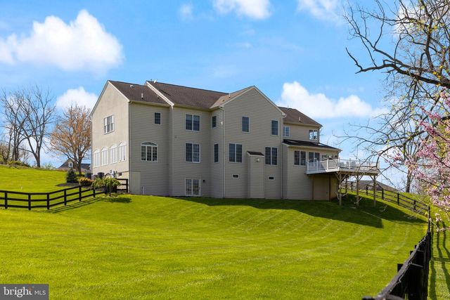 15058 BANKFIELD DR, Waterford, VA 20197