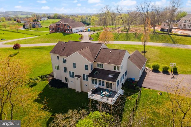 15058 BANKFIELD DR, Waterford, VA 20197