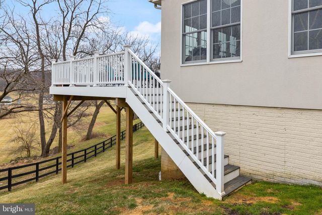 15058 BANKFIELD DR, Waterford, VA 20197