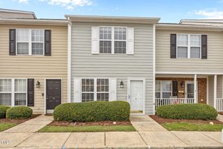 8 Cheltenham Drive, Clayton, NC 27520