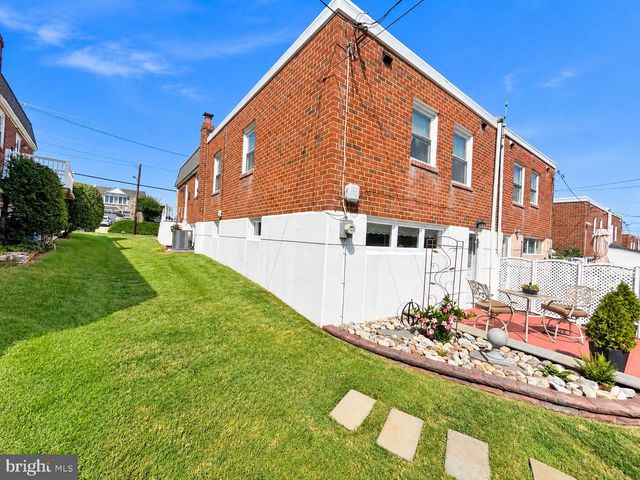 534 DOMINO LN, Philadelphia, PA 19128