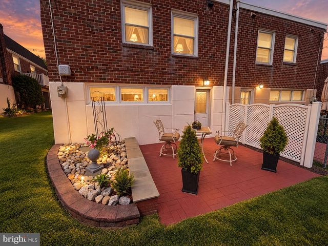 534 DOMINO LN, Philadelphia, PA 19128