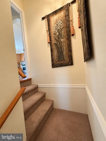 534 DOMINO LN, Philadelphia, PA 19128