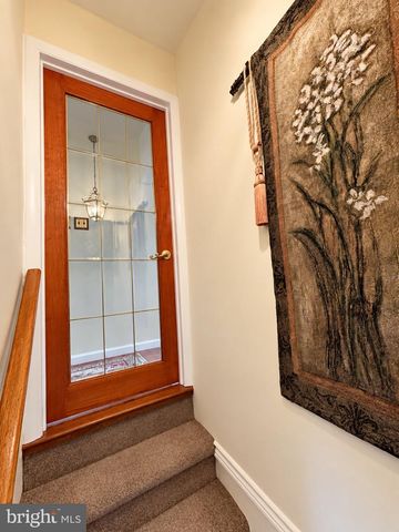 534 DOMINO LN, Philadelphia, PA 19128