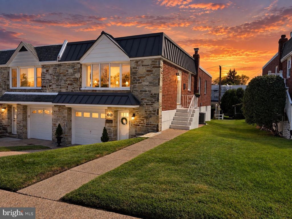 534 DOMINO LN, Philadelphia, PA 19128