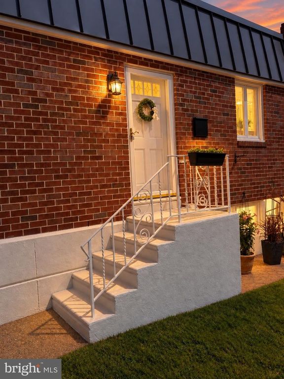 534 DOMINO LN, PHILADELPHIA, PA 19128 — photo 4