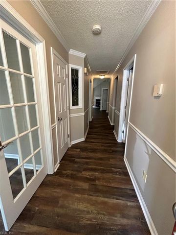 109 Three Notched RD, Yorktown, VA 23692