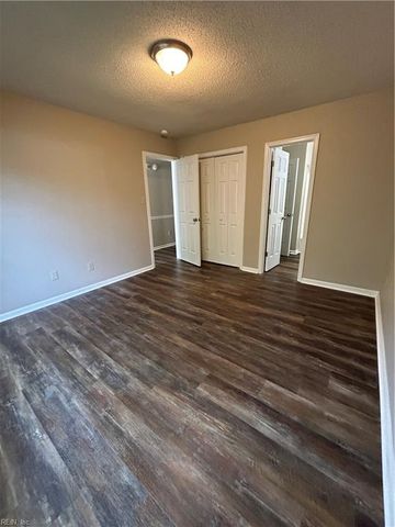 109 Three Notched RD, Yorktown, VA 23692