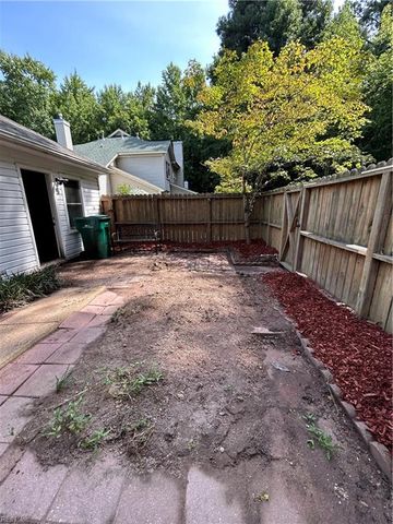 109 Three Notched RD, Yorktown, VA 23692