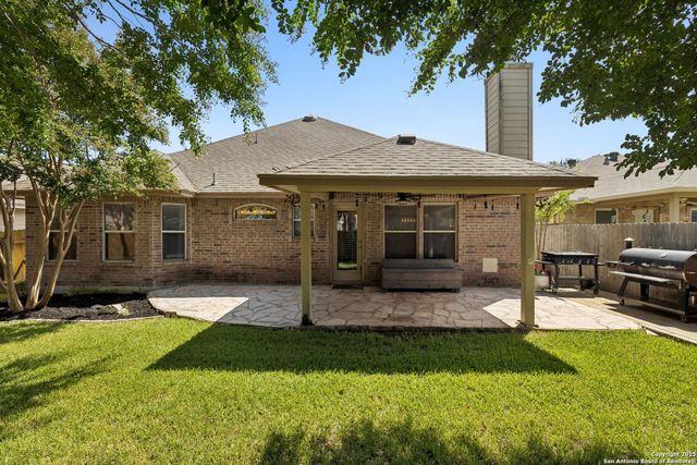 8819 Gustine, Helotes, TX 78023