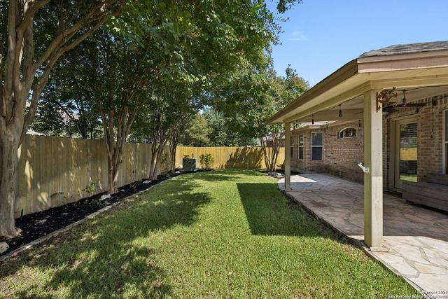 8819 Gustine, Helotes, TX 78023