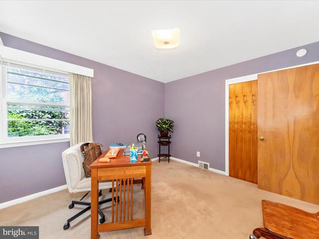 13318 APPLE HILL DR, Hagerstown, MD 21742