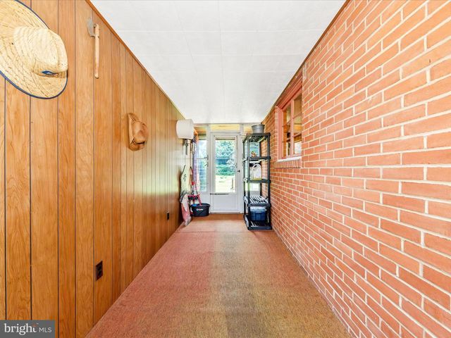 13318 APPLE HILL DR, Hagerstown, MD 21742