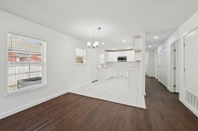 1428 Hawley Lane, Dallas, TX 75217