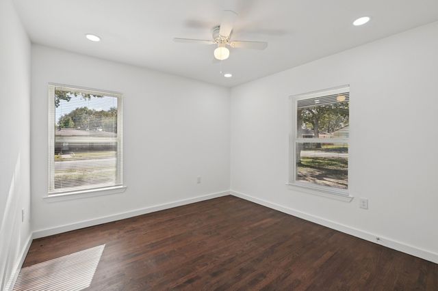 1428 Hawley Lane, Dallas, TX 75217