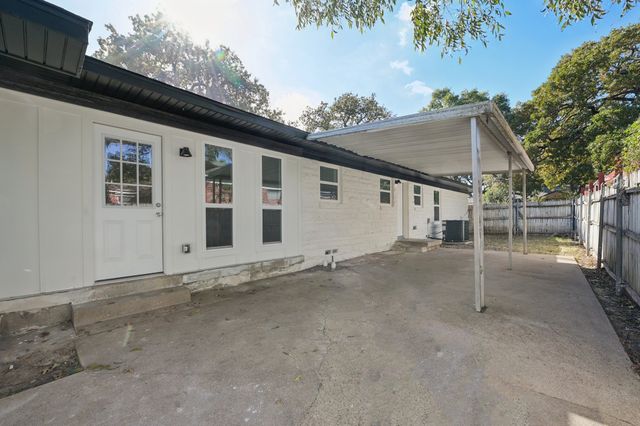 1428 Hawley Lane, Dallas, TX 75217