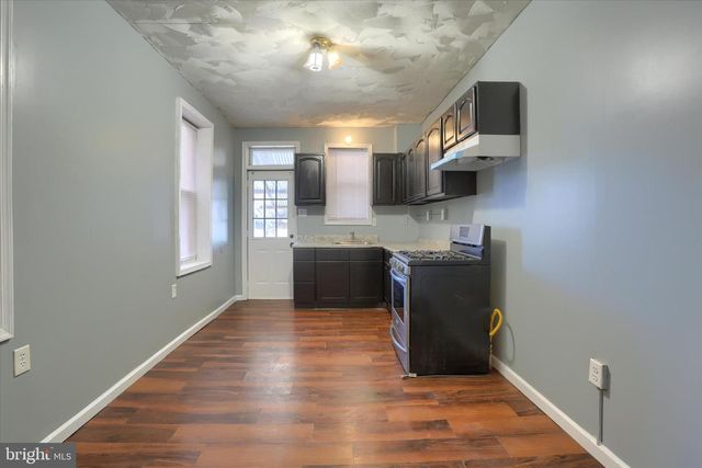 1939 SWATARA ST, Harrisburg, PA 17104