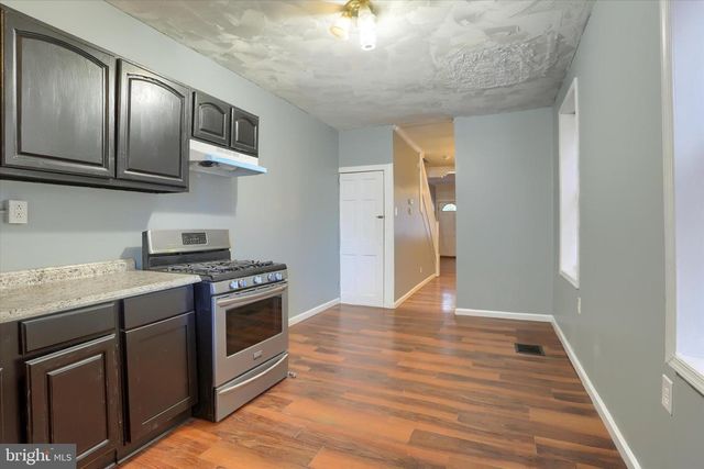 1939 SWATARA ST, Harrisburg, PA 17104