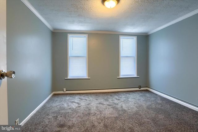 1939 SWATARA ST, Harrisburg, PA 17104