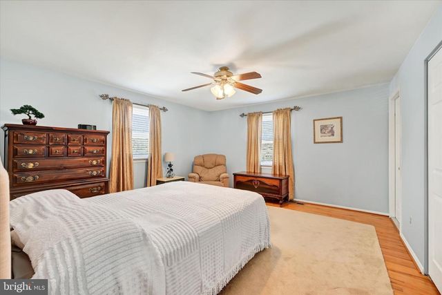 3 EYRE CT, Nottingham, MD 21236