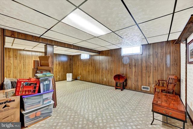 3 EYRE CT, Nottingham, MD 21236