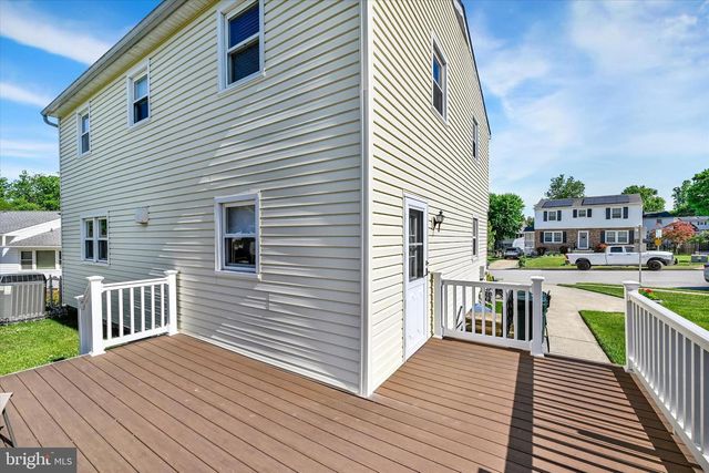 3 EYRE CT, Nottingham, MD 21236