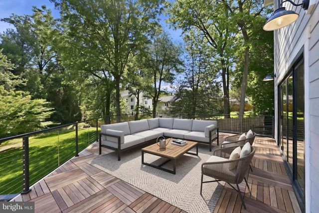 6801 CRUTCHFIELD ST, Falls Church, VA 22043