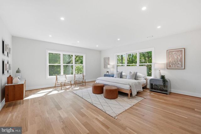 6801 CRUTCHFIELD ST, Falls Church, VA 22043