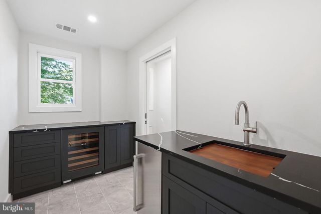 6801 CRUTCHFIELD ST, Falls Church, VA 22043