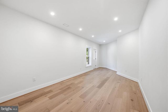 6801 CRUTCHFIELD ST, Falls Church, VA 22043