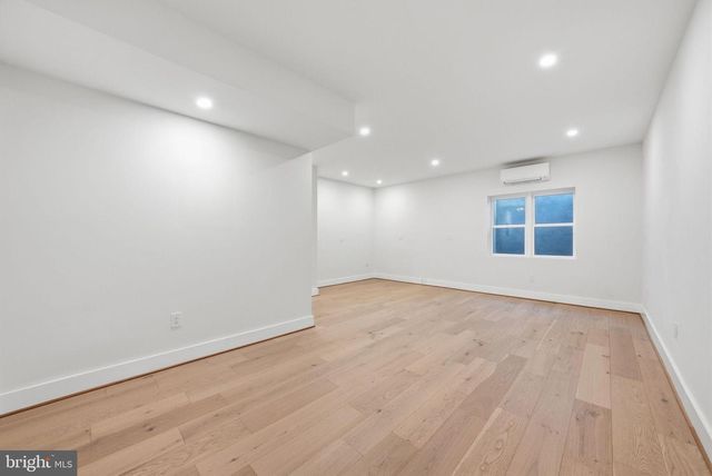 6801 CRUTCHFIELD ST, Falls Church, VA 22043